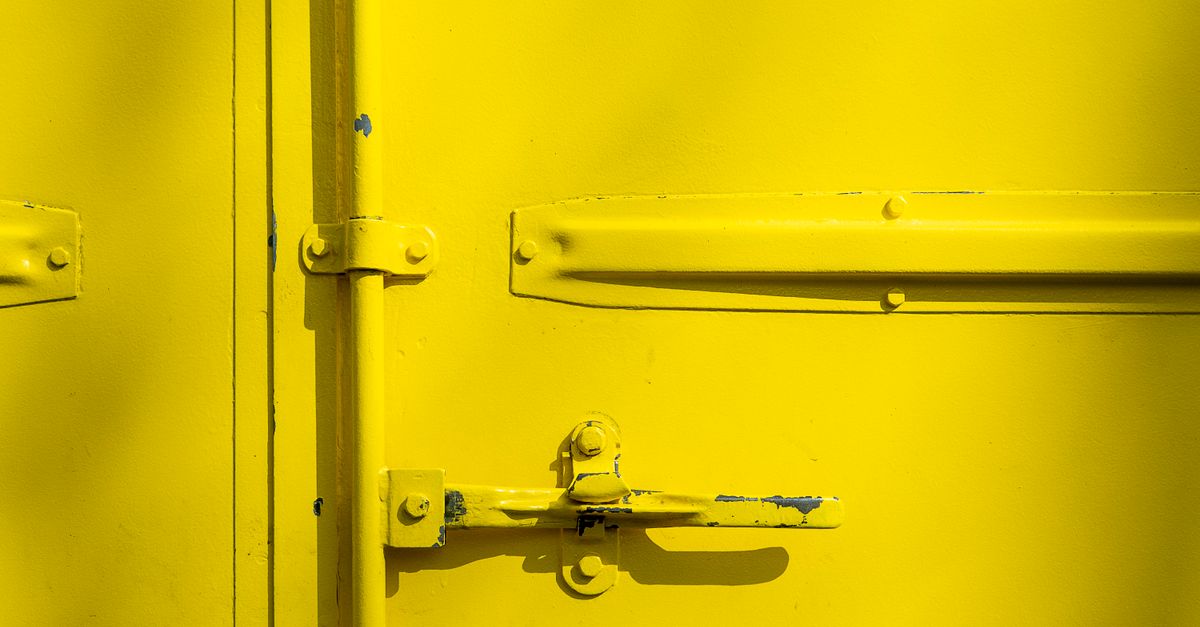 Door Knob Lock vs. Deadbolt: What Your NYC Apartment Actually Needs — Kips Bay Locksmith