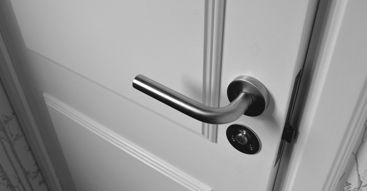 What Goes Into a Professional Door Knob Lock Installation — Kips Bay Locksmith